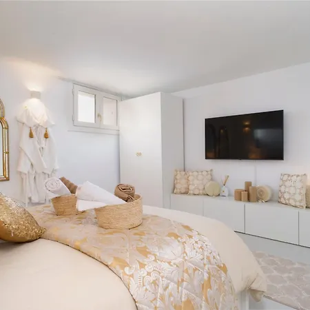 Jasmine Apartment